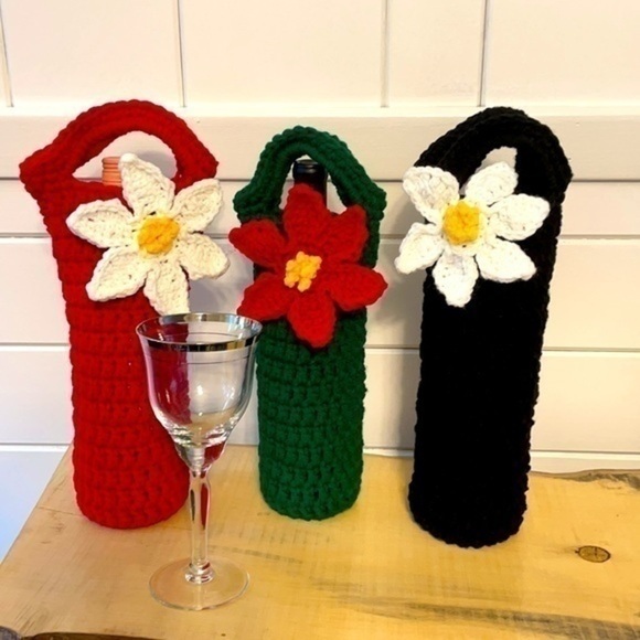 $10 SALE Handmade Crochet Wine Bottle Holder Gift Bag Party Holiday Host Alcohol - Picture 6 of 6